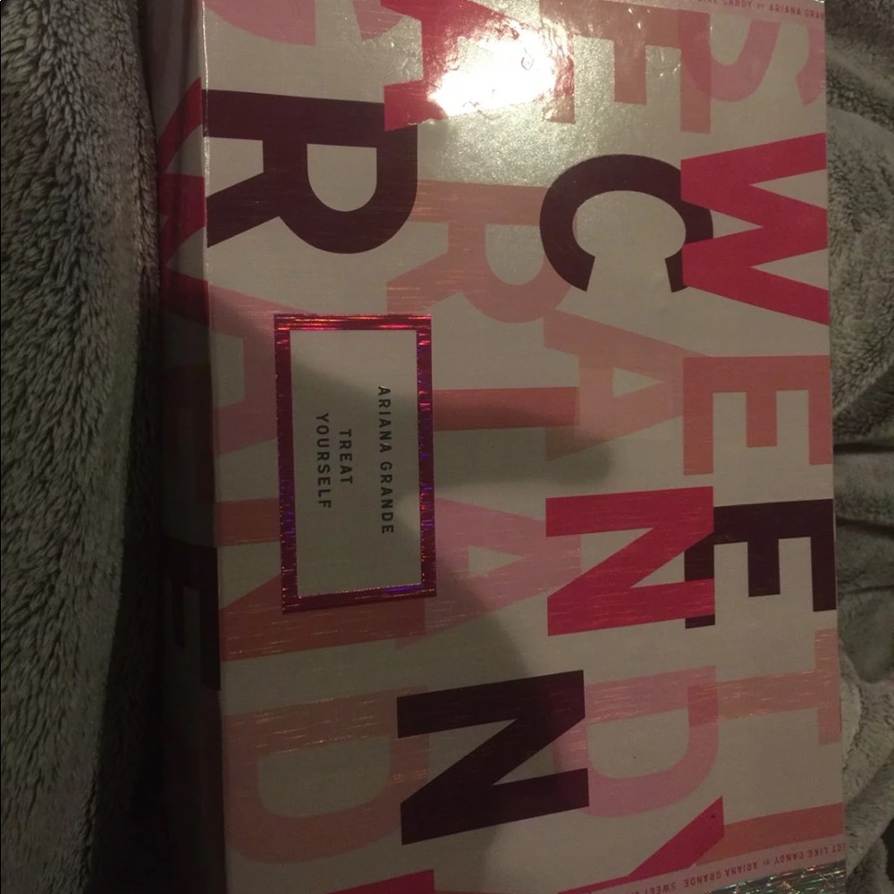 Ariana Grande sweet like candy perfume box set